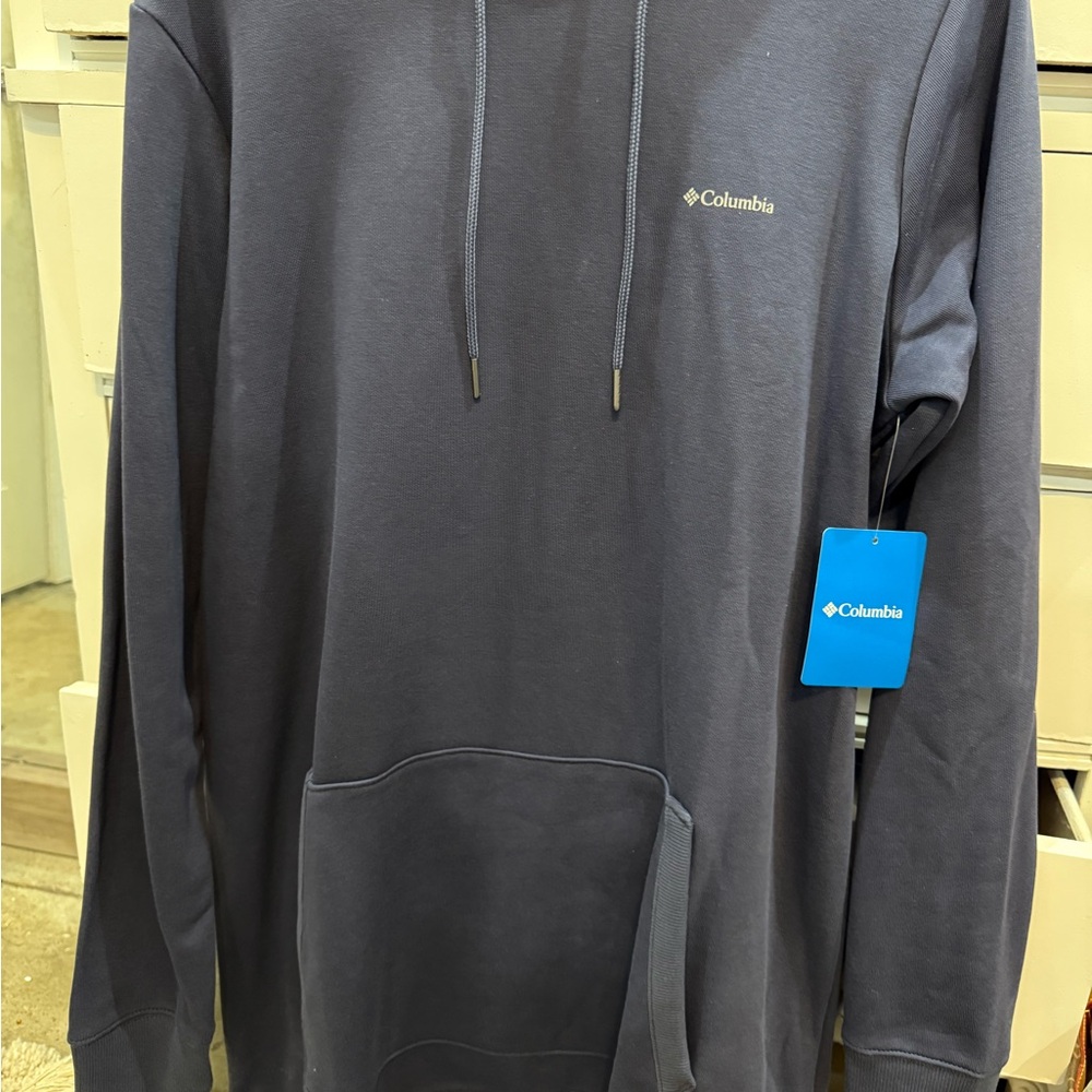 Women’s Columbia tunic hoodie. Size L NWT